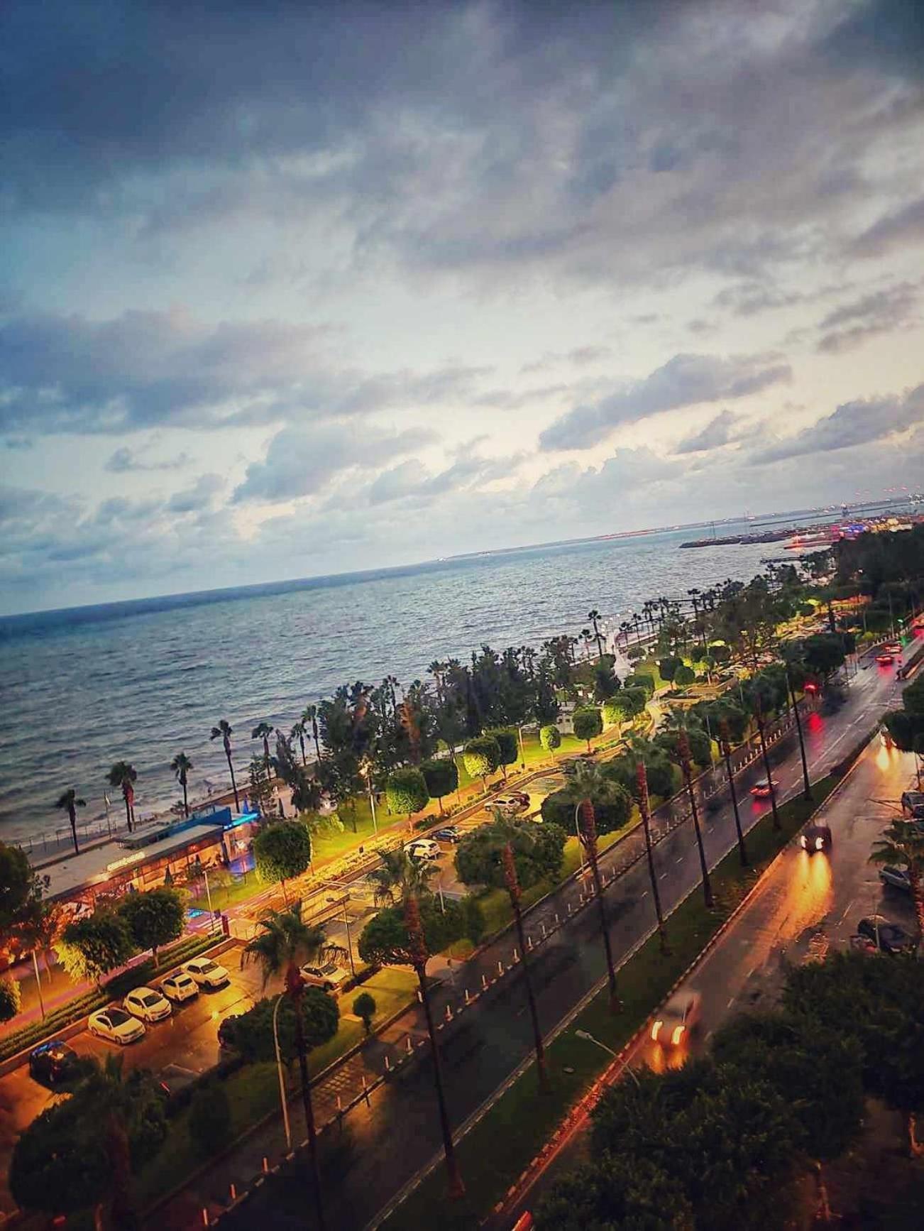 Sea Front & City Center, Amazing Sea View Limassol Exterior foto